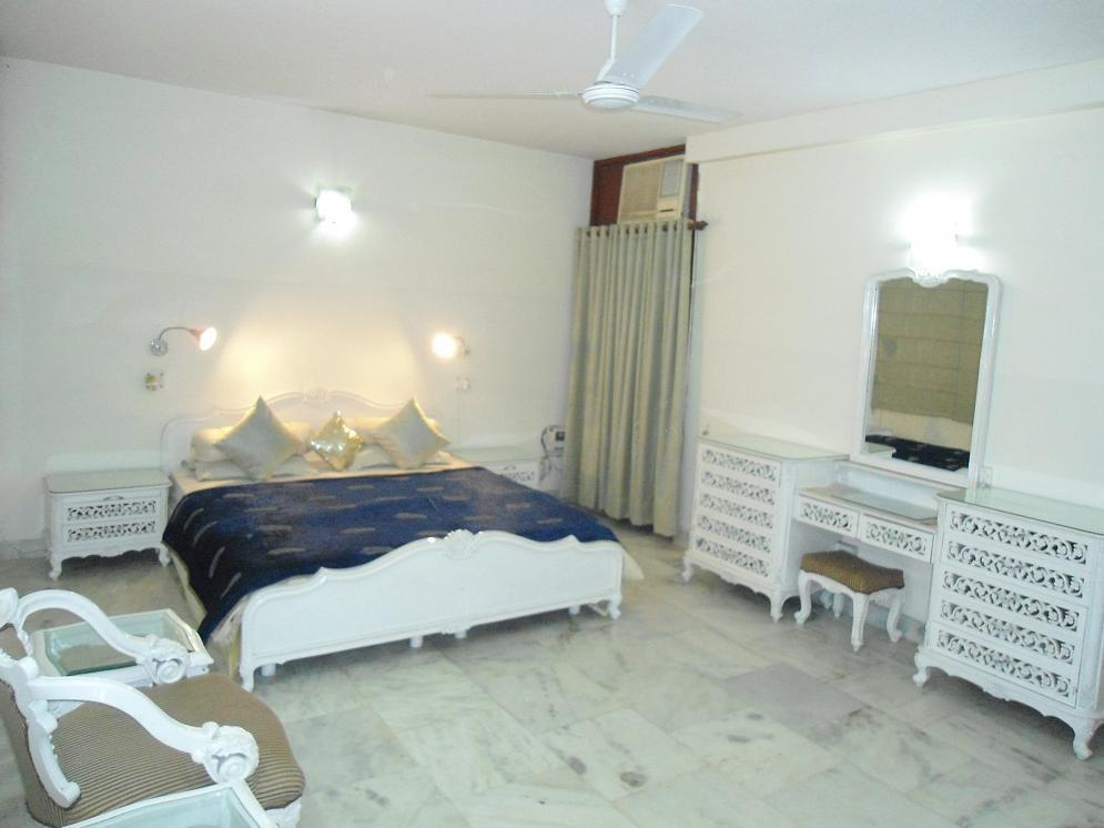 Harmony Suites New Delhi Exterior photo